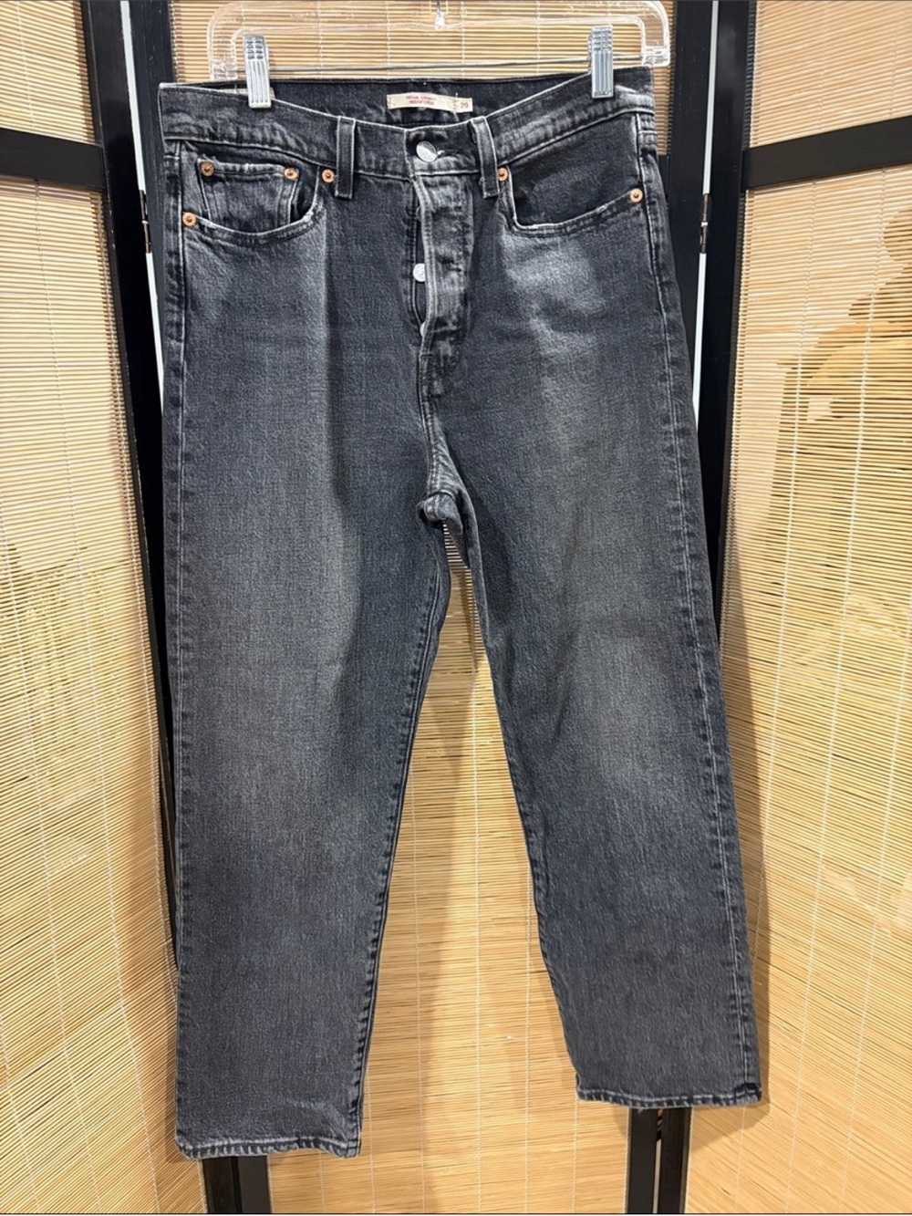 Levi’s Black Washed Jeans - Wedgie straight fit